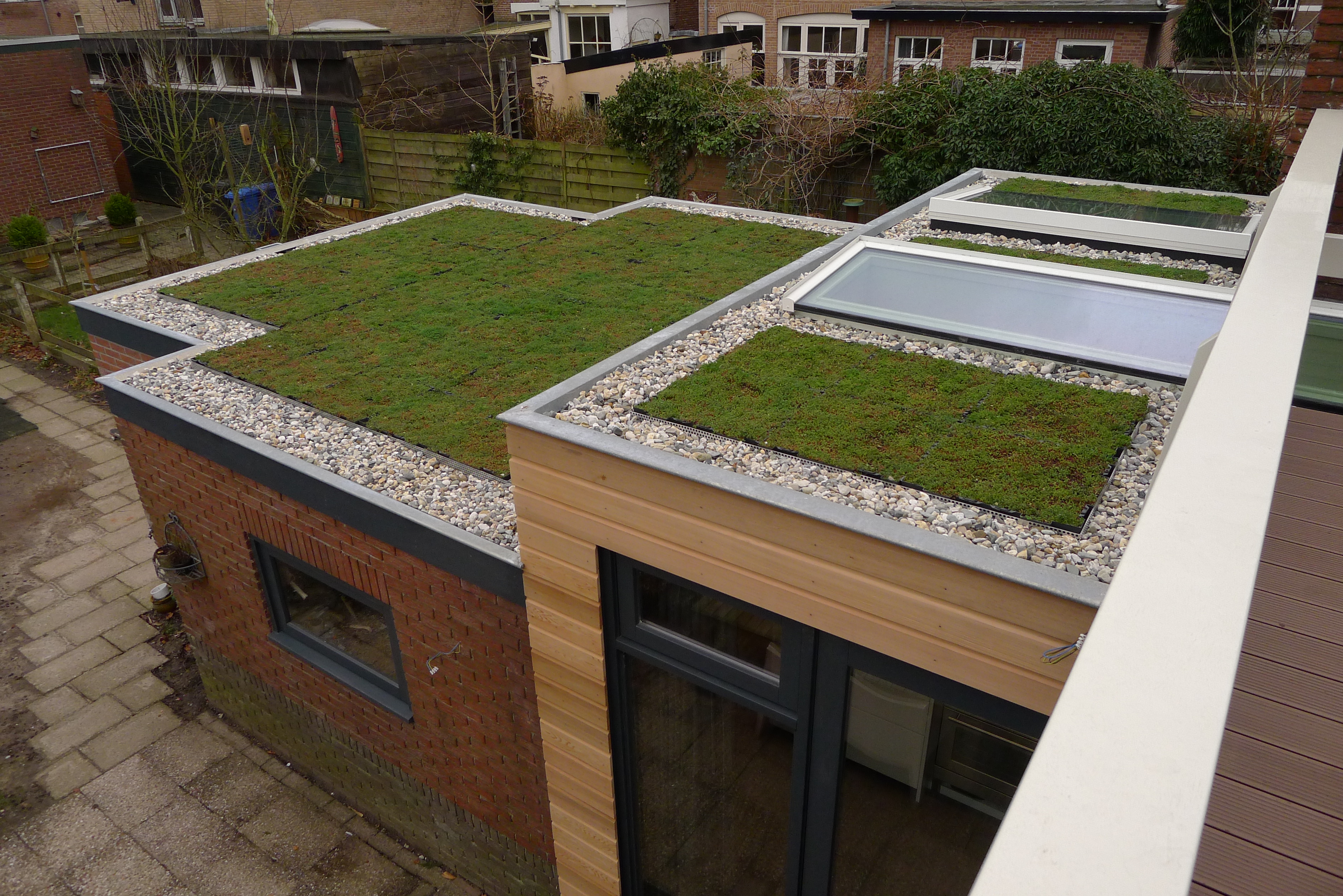 Aanbouw met grasdak – lot architectuur