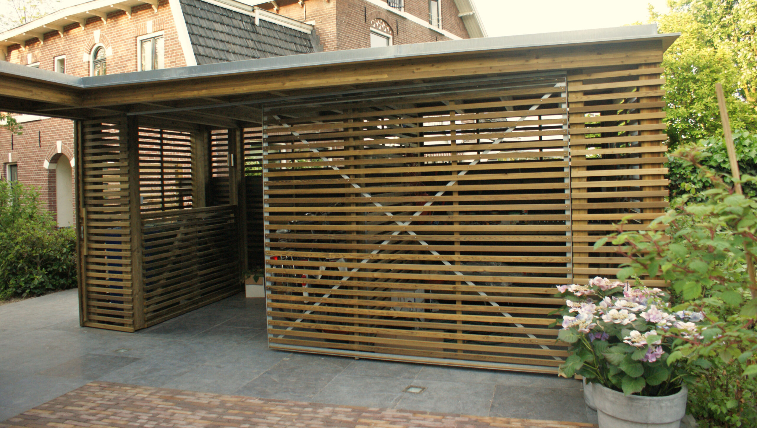 multifunctioneel-houten-tuinhuis-05 foto 1